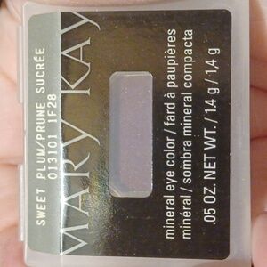 Mary Kay Mineral Eye Color - Sweet Plum - New